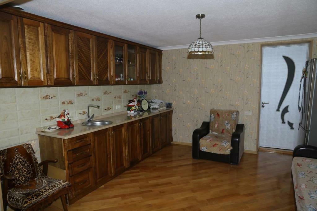 Nana'S Apartment Kutaisi Zewnętrze zdjęcie