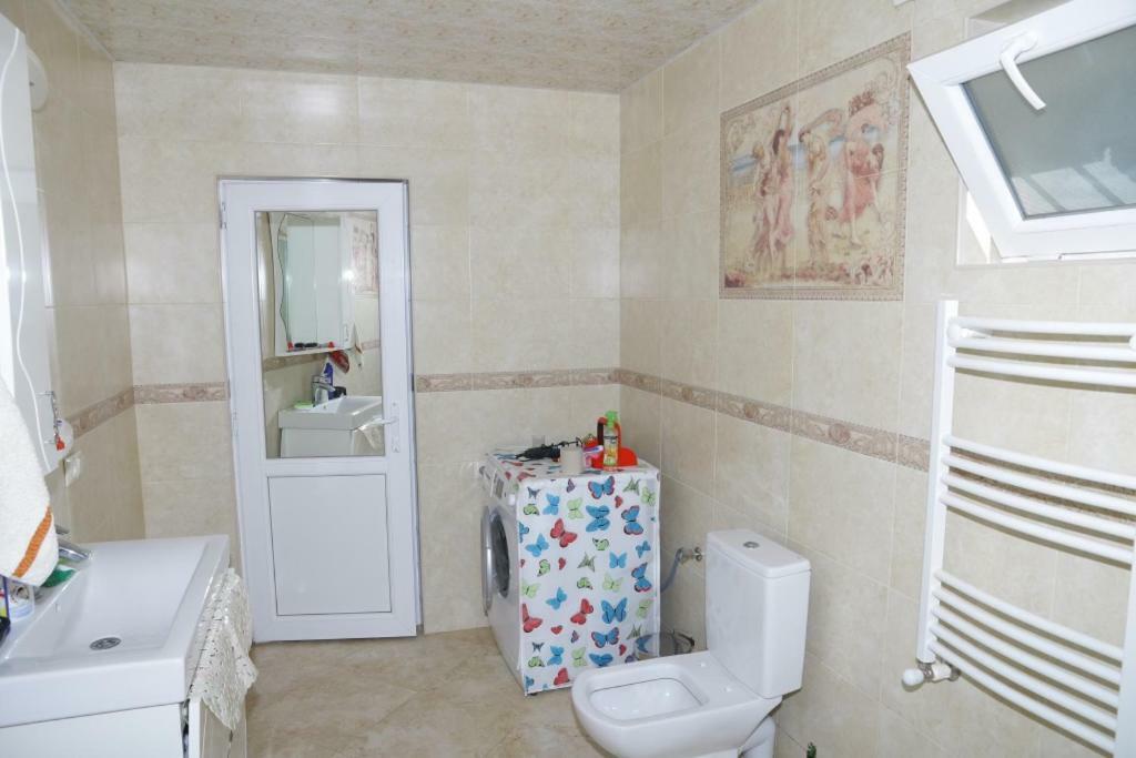 Nana'S Apartment Kutaisi Zewnętrze zdjęcie