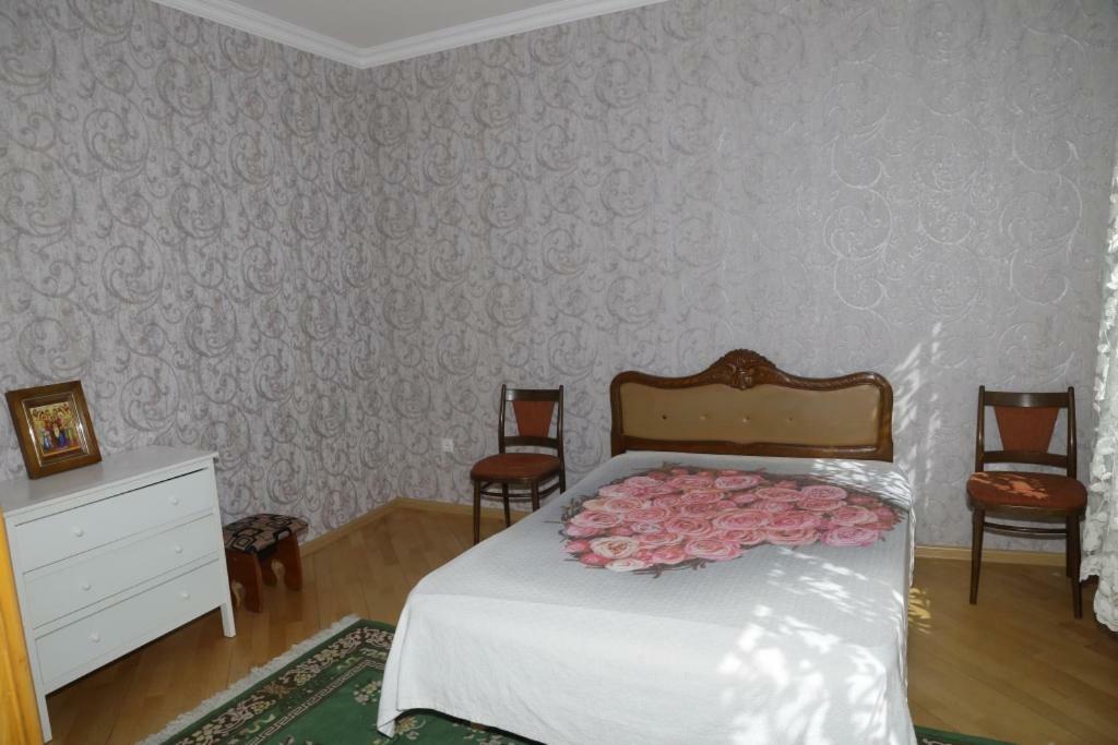Nana'S Apartment Kutaisi Zewnętrze zdjęcie